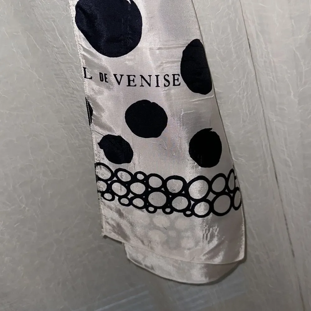 De VENISE White Large Navy Polka Purse Neck Scarf
